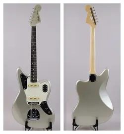 FENDER FSR MADE IN JAPAN TRADITIONAL 60S JAGUAR MH W/US PICKUPS 2024 INCA SILVER