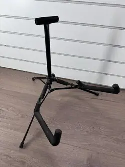 FENDER FOLDING PORTABLE GUITAR STAND (WCP022224)