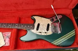 FENDER 1971 MUSTANG COMPETITION BURGUNDY ELECTRIC GUITAR