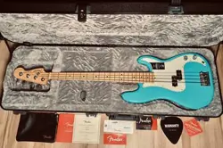 FENDER AMERICAN PROFESSIONAL II PRECISION BASS MIAMI BLUE PLEBE
