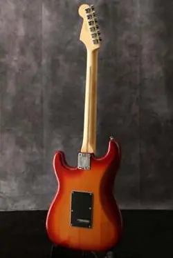 FENDER PLAYER STRATOCASTER HSS PLUS TOP AGED CHERRY BURST