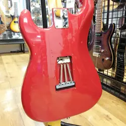 FENDER JAPAN ST57-70 MOD ELECTRIC GUITAR