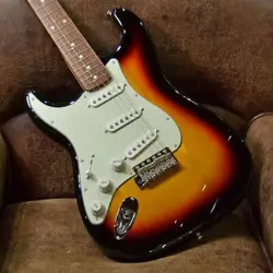 FENDER JAPAN TRADITIONAL 60S STRATOCASTER LEFT-HANDED
