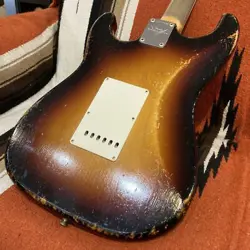 STRATOCASTER RELIC 3CS
