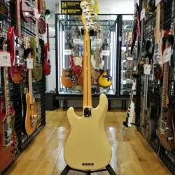 FENDER ELECTRIC BASS AMERICAN VINTAGE TELECASTER