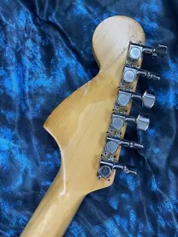 STRATCASTER NATURAL