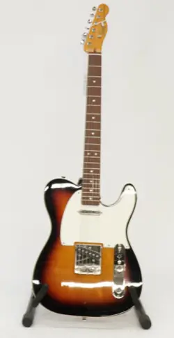 SQUIER CLASSIC VIBE '60S CUSTOM TELECASTER, LAUREL FINGERBOARD, 3-COLOR SUNBURST