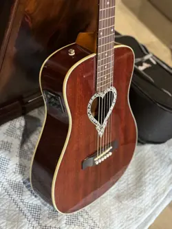 OPEN BOX FENDER ALKALINE TRIO MALIBU MAHOGANY ACOUSTIC/ELECTRIC