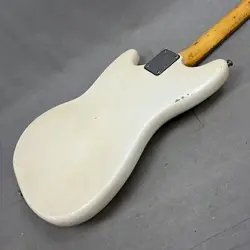 MADE BY FENDER MUSICMASTER 1977