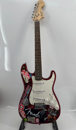 FENDER SQUIER STRATOCASTER 6-STRING RIGHT-HANDED BLACK ELECTRIC GUITAR