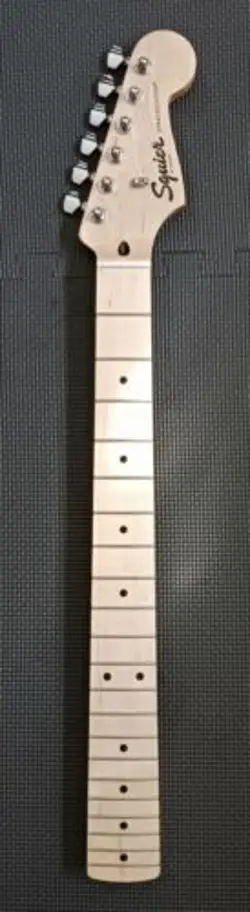 2023 FENDER SQUIER STRATOCASTER MAPLE NECK LOADED & FLAWLESS