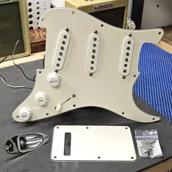 AMERICAN STRAT LOADED