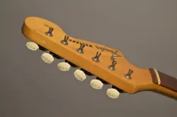 FENDER MUSTANG MAPLE