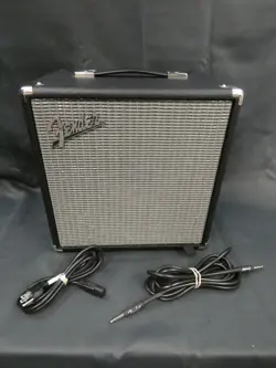 FENDER RUMBLE 25 GUITAR AMP - EXCELLENT CONDITION