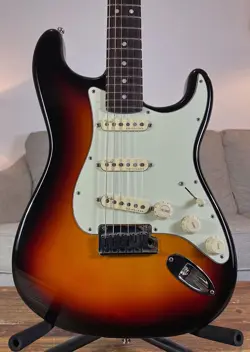 2022 FENDER AMERICAN ULTRA STRATOCASTER ~ ULTRABURST
