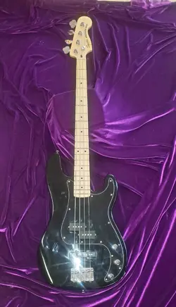 SQUIRE BY FENDER PRECISION BASS AFFINITY SERIES