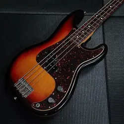 FENDER JAPAN PB62-70US 3TS 2004-2006 USED ALDER BODY MAPLE NECK W/SOFT CASE