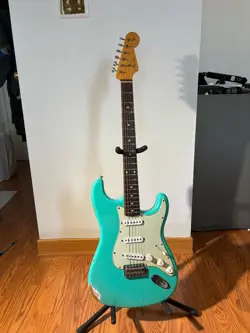 FENDER CUSTOM SHOP '60 REISSUE STRATOCASTER RELIC SEAFOAM GREEN