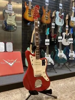 JAZZMASTER/DAKOTA RED