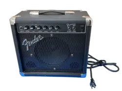FENDER FRONTMAN GUITAR AMP 38 W 120V~60HZ TYPE PR 241 WORKING
