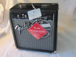 FENDER 10G GUITAR AMPLIFIER - MINT CONDITION