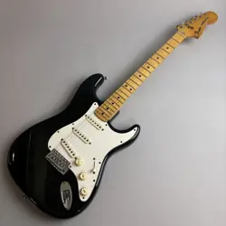 FENDER STRATOCASTER BLACK MADE IN USA 1981 SOLID BODY ELECTRIC GUITAR