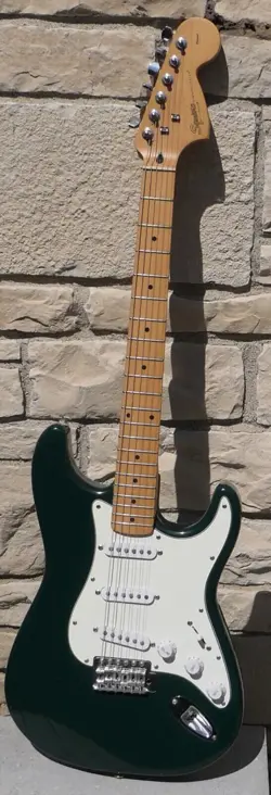 FENDER SQUIRE STRATOCASTER ELECTRIC GUITAR BLACK WHITE S/N IC00026546 INDONESIA