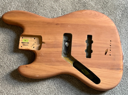 LEFTY FENDER AMERICAN STANDARD JAZZ BASS BODY 4 LB 6 OZ ROASTED PINE