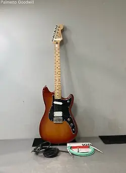 FENDER DUO SONIC ELECTRIC GUITAR WITH HARD CASE