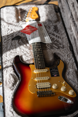 FENDER AMERICAN ULTRA II STRATOCASTER HSS ELECTRIC GUITAR ULTRABURST