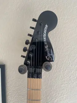 STRATOCASTER ACTIVE