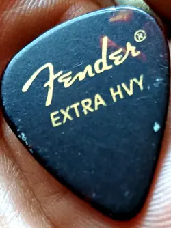 VINTAGE FENDER EXTRA HVY GUITAR PICK USED