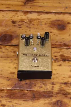 FENDER PUGILIST DISTORTION EFFECTS PEDAL DAMAGED