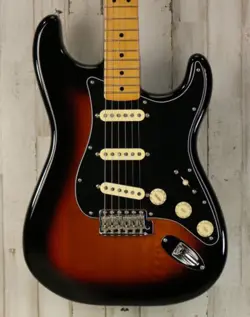 USED FENDER VINTERA II '70S STRATOCASTER (151)