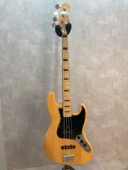 MADE BY FENDER JAPAN JB75B 2012