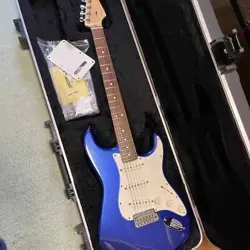 FENDER AMERICAN STANDARD STRATOCASTER NO.LG477