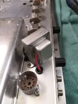 ORIGINAL 1980S FENDER