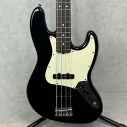 FENDER AMERICAN JAZZ BASS 2006 ELECTRIC GUITAR