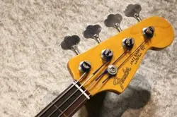 SUNBURST FRETLESS USED