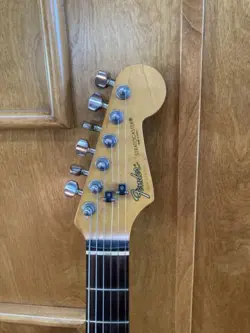 STRATOCASTER STRAT MIJ