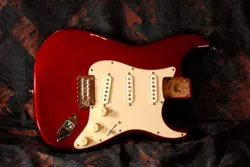 PLUS STRATOCASTER -LOADED