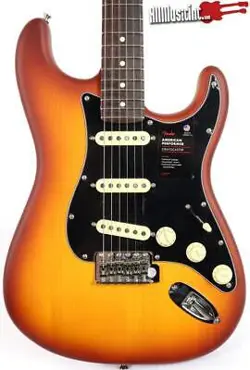 FENDER AMERICAN PERFORMER SPRUCE STRATOCASTER SATIN HONEY BURST ELECTRIC GUITAR