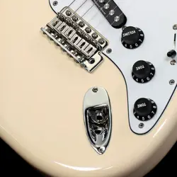FENDER RITCHIE BLACKMORE STRATOCASTER SCALLOPED ROSEWOOD OLYMPIC WHITE 3.55KG SA