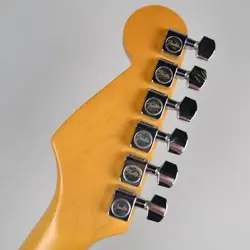 STANDARD STRATOCASTER/M