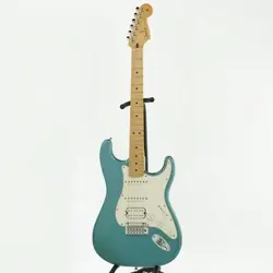 FENDER  USED PLAYER STRATOCASTER HSS (TIDEPOOL MAPLE)  SN. MX17948740