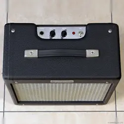 FENDER PRO JUNIOR GUITAR AMP COMBO