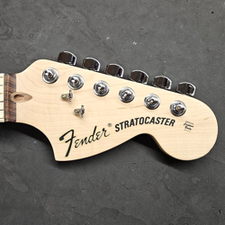 2009 FENDER STRAT ROSEWOOD NECK HIGHWAY ONE / AMERICAN SPECIAL STRATOCASTER USA