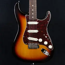 STRATOCASTER 3-COLOR SUNBURS