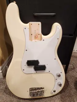 FENDER PRECISION PBD-62