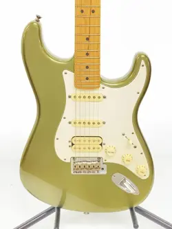 STD STRATOCASTER WITH